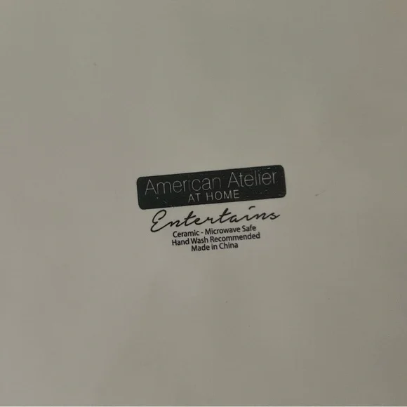 Beautiful Fluted Edge White Ceramic Serving Platter / Tray 🍪 🕯️ 🍣 - Picture 2 of 5